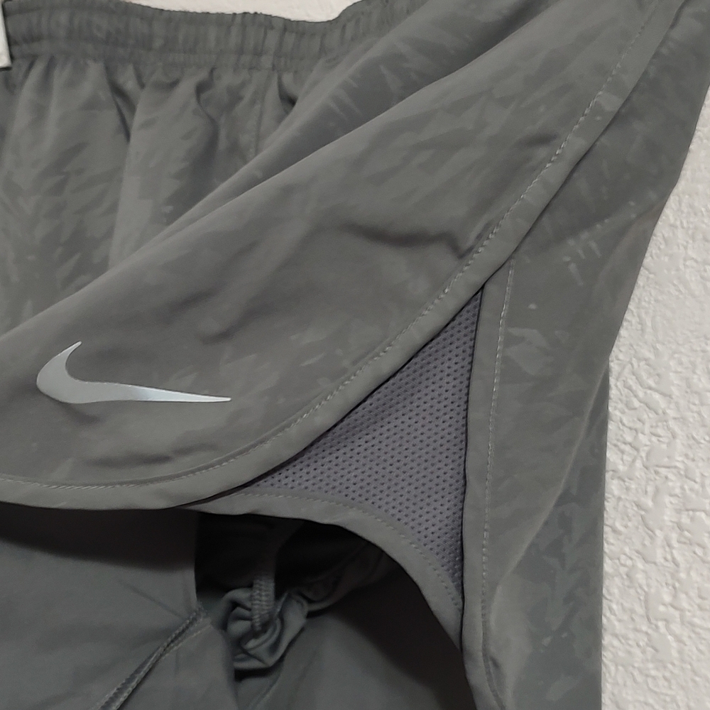 Nike Gray Running Shorts - Picture 4 of 6
